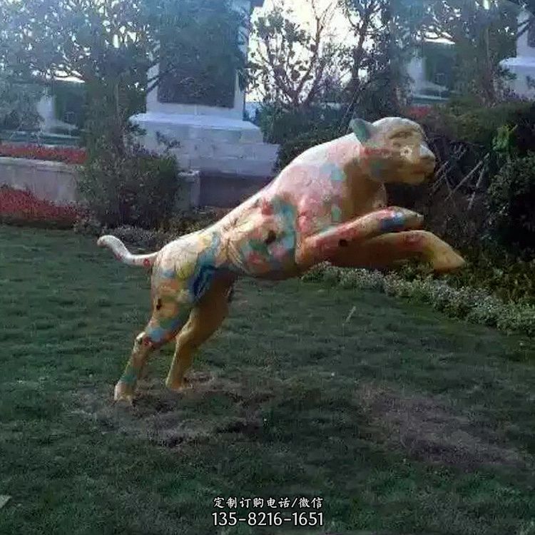 彩繪豹子玻璃鋼雕塑-草坪綠地動物擺件 彩繪豹子玻璃鋼雕塑-草坪綠地動物擺件