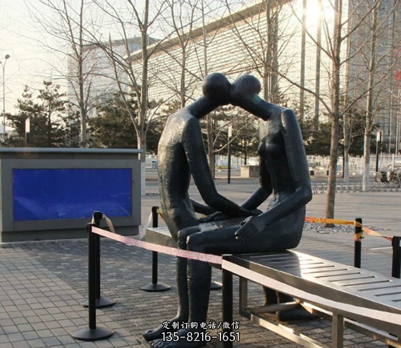 街邊抽象人物接吻景觀(guān)銅雕
